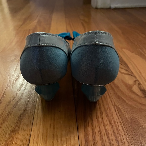 Sailor Moon x Tyake Tyoke heels - Picture 5 of 8